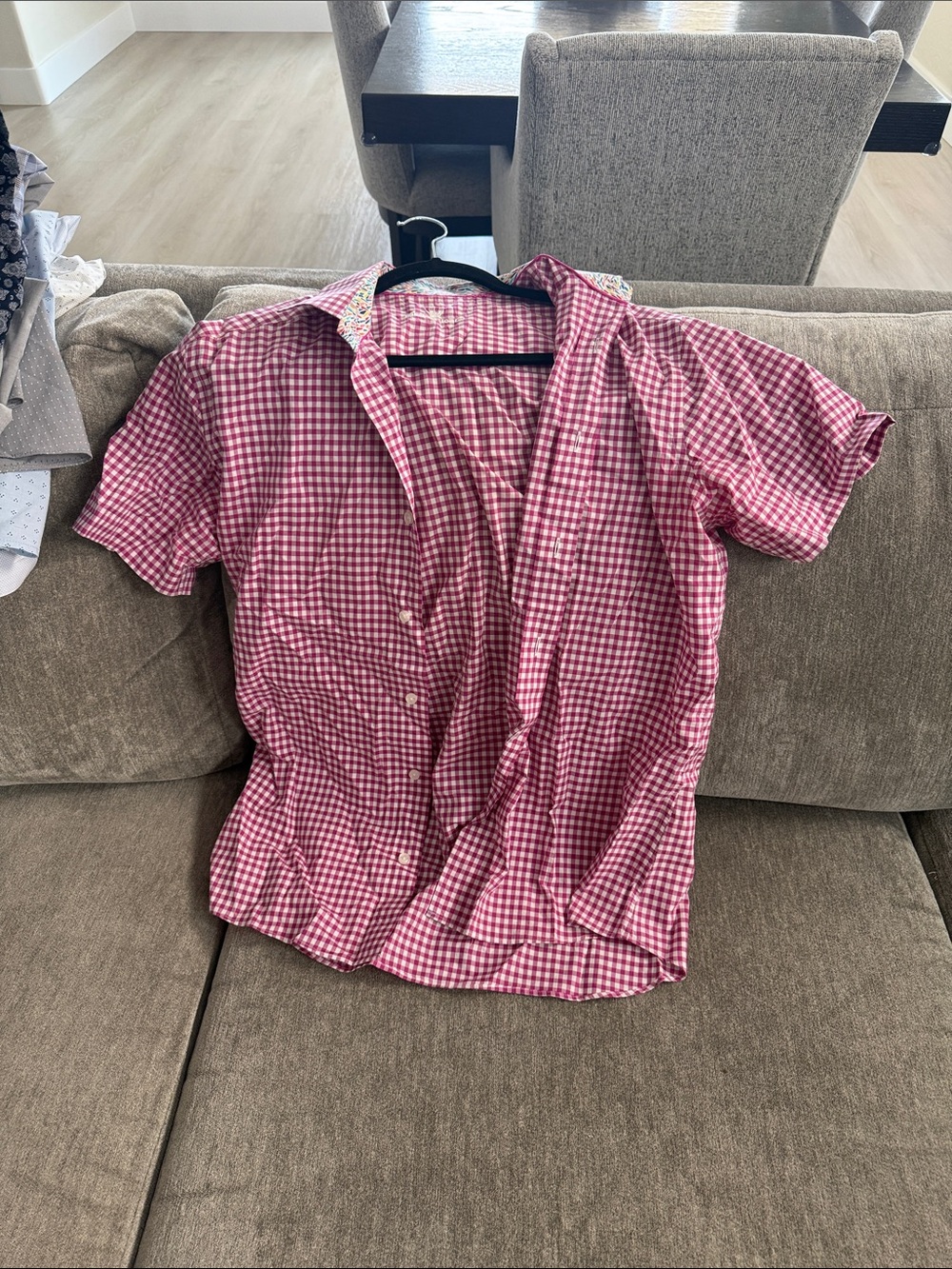 Men's Short-Sleeve Button-Down Shirt in Red Gingham
